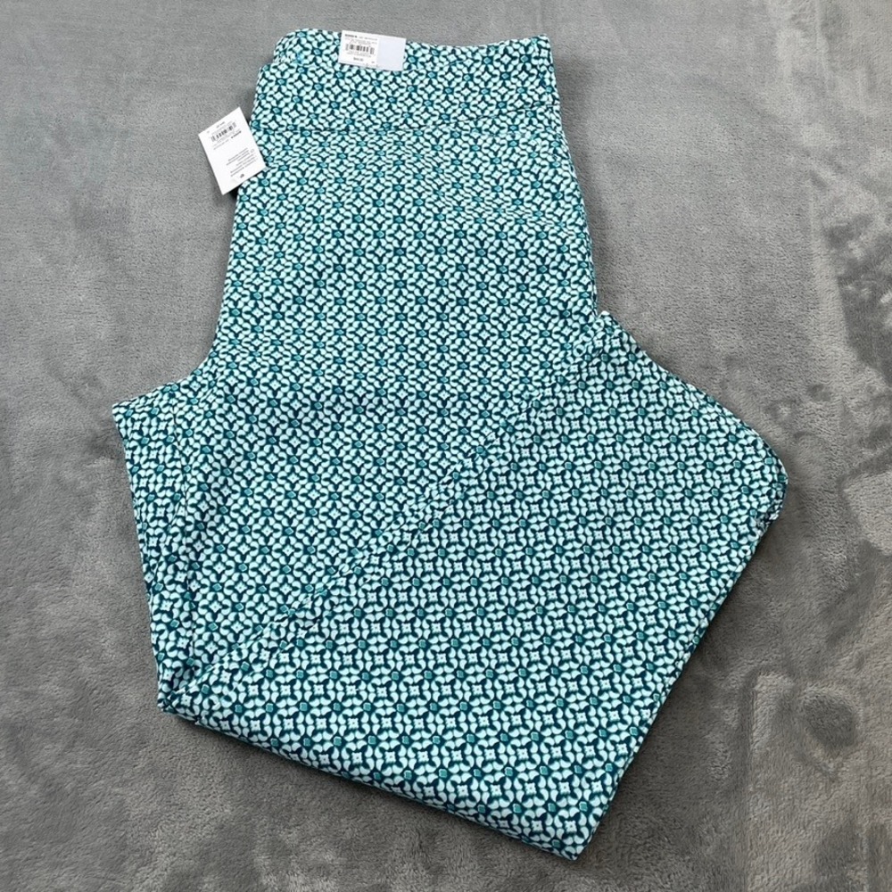 NWT Croft & Barrow Turquoise Geometric Mid Rise Ankle Pants 18W Regular - Picture 2 of 16